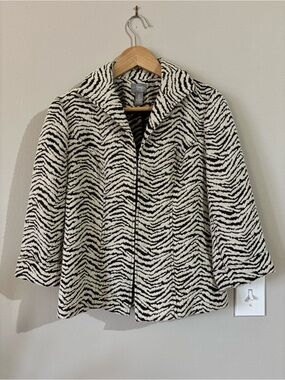 Chico’s Travelers Collection Black & Cream Zebra Print Jacket Size 0/XS